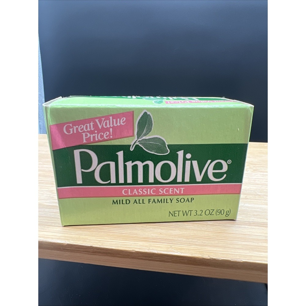 Vintage Palmolive Green Bar 3.2 Oz. Classic Scent Made in USA Movie Play Prop